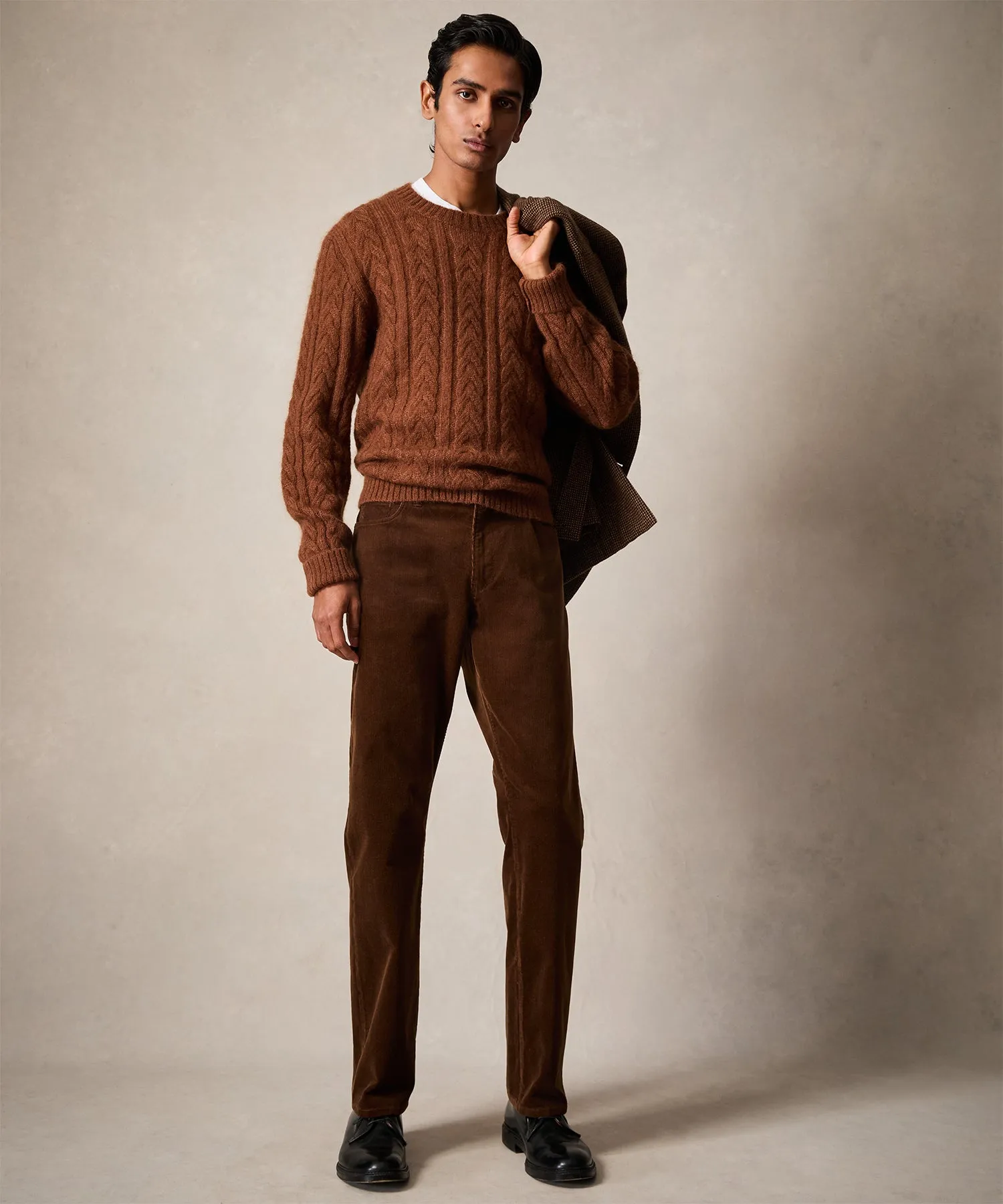 Brushed Cable Knit Crewneck Sweater in Saddle Brown