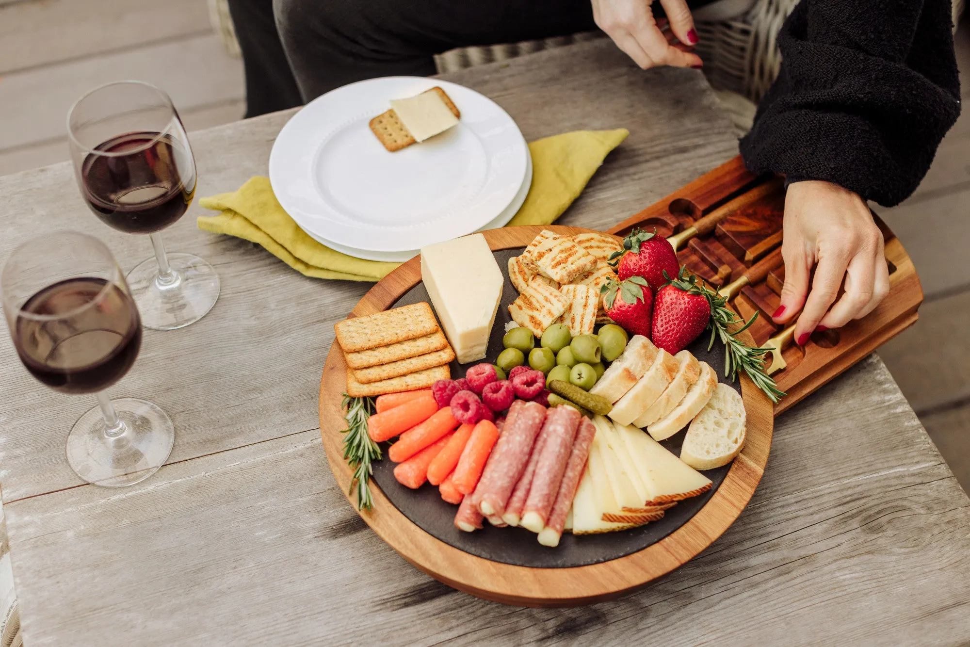 Columbus Blue Jackets - Insignia Acacia and Slate Serving Board with Cheese Tools