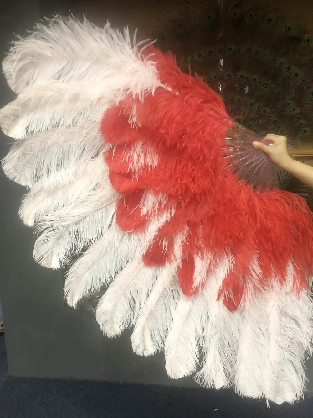 Mix red & blush XL 2 Layer Ostrich Feather Fan 34''x 60'' with Travel leather Bag